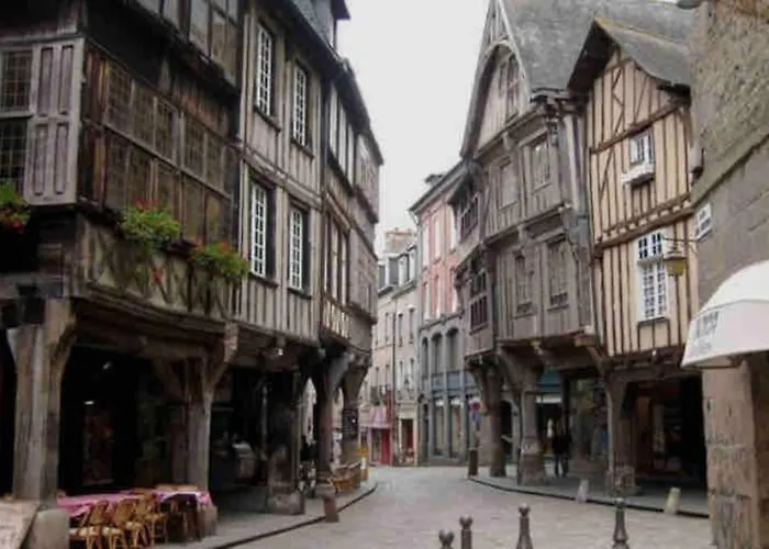 Appartement En Plein Coeur Historique De Dinan